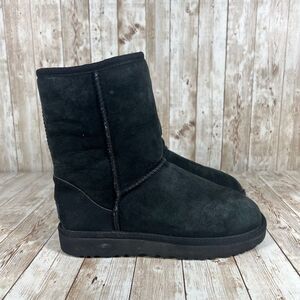 Ugg Classic Short Womens 6 black‎